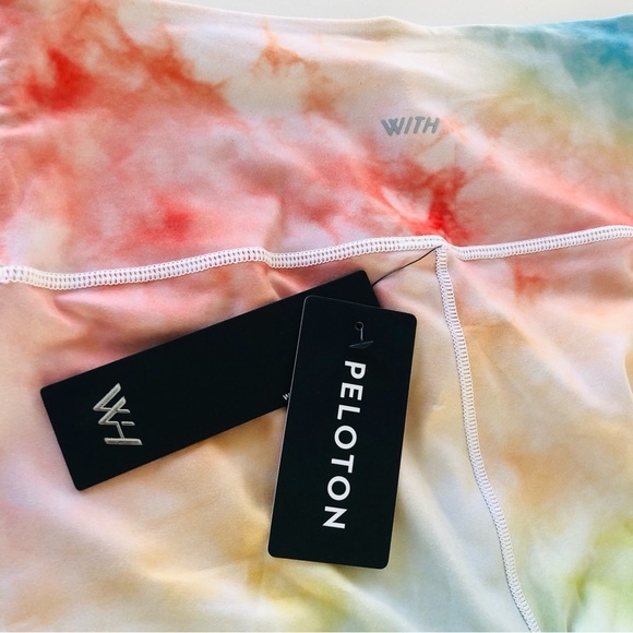 Peloton WITH Reversible Lead With Love Leggings Size Large NWT - Picture 10 of 11